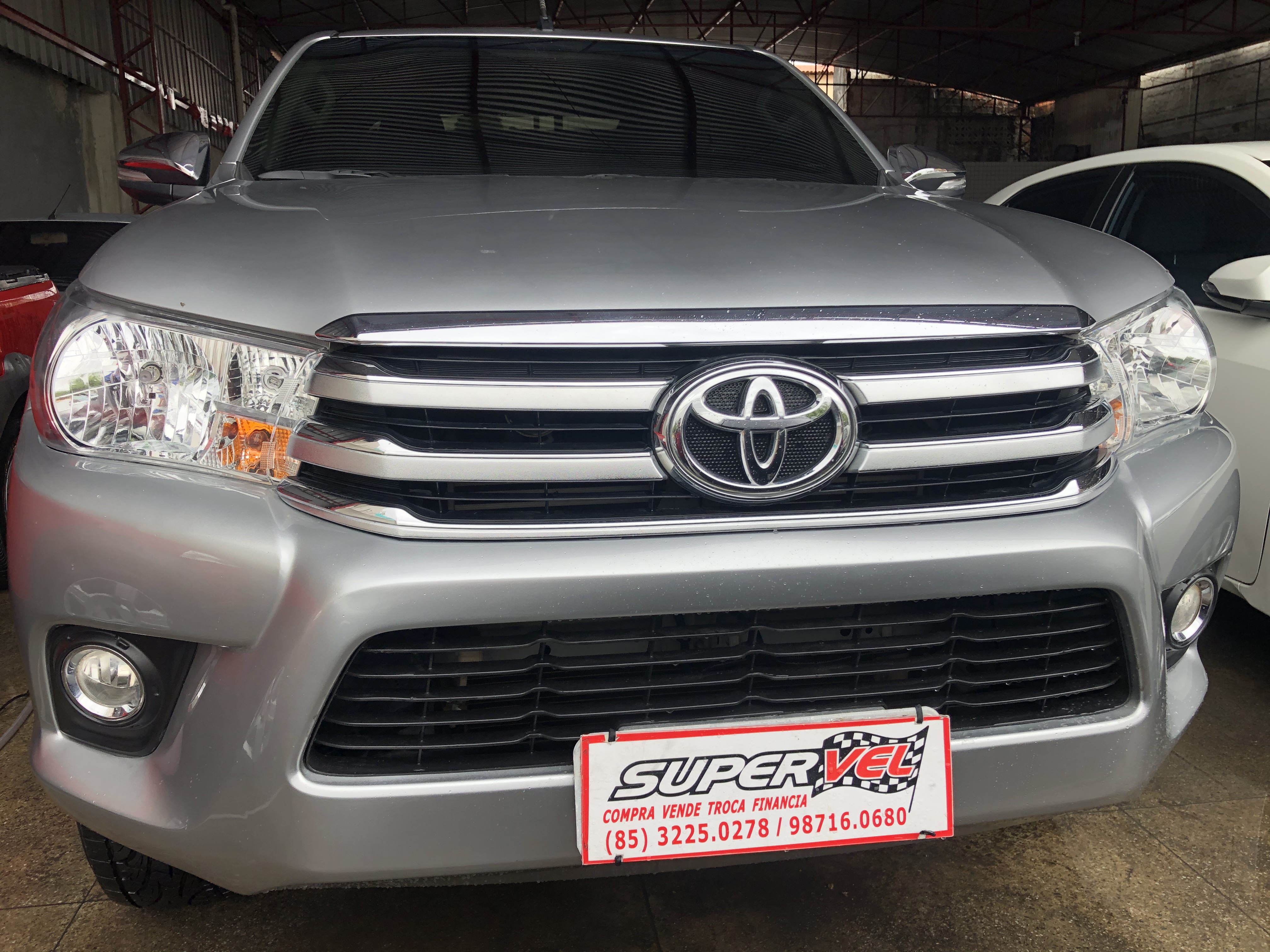 TOYOTA HILUX SRV 