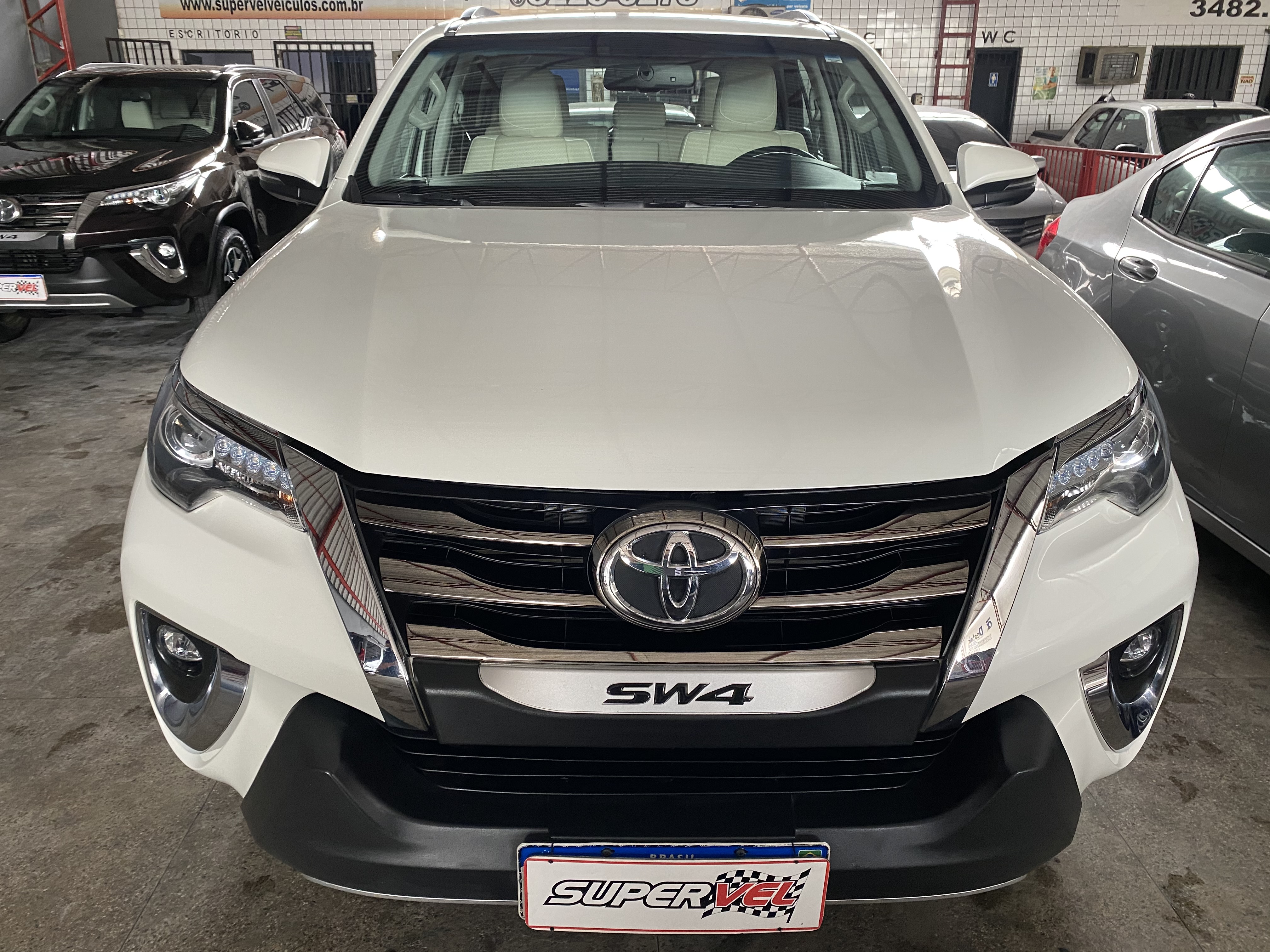 TOYOTA HILUX SW4 DIAMOND 